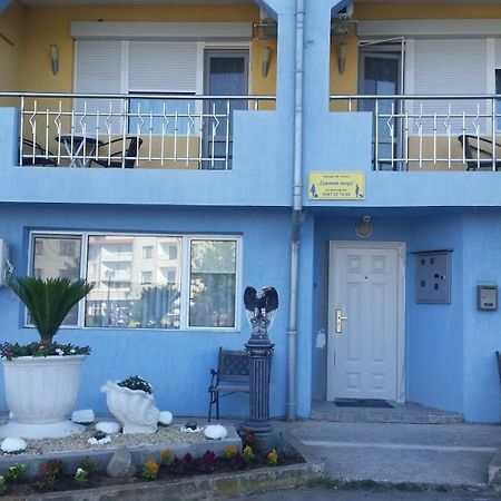 דירות צרבו Blue House מראה חיצוני תמונה