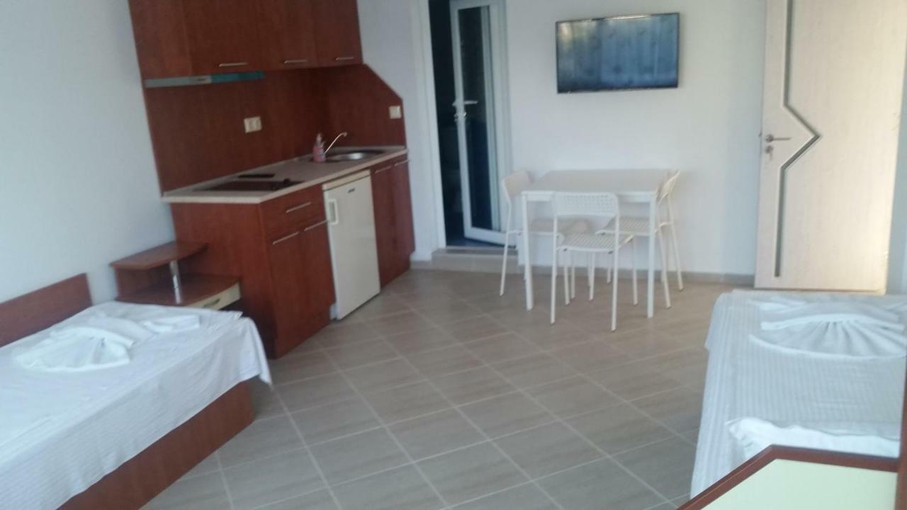 דירות צרבו Blue House מראה חיצוני תמונה